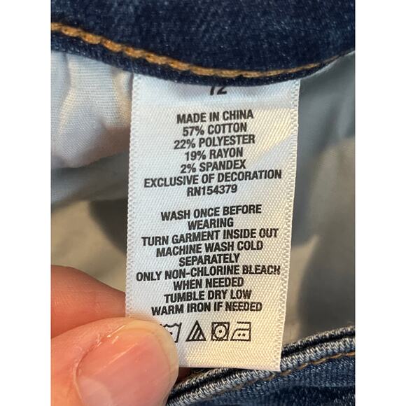 Aeropostale Low Rise Midi Distressed Blue Jean Cut Off Shorts Size 12 Cuffed - Picture 6 of 8